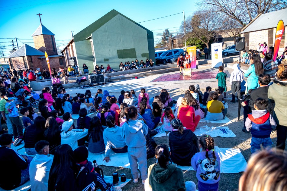 584403 | Inauguración de cancha y espacios recreativos en Stella Maris - Subsecretaría de Comunicación Social (Marcelo Beltrame)
