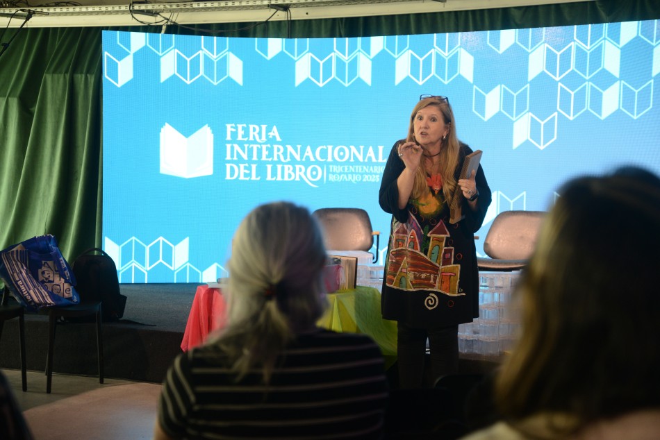 622796 | Último día FILRos 2025 - Lucía Bartolini